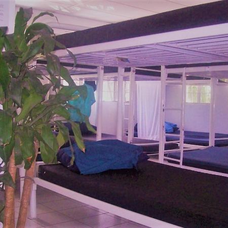 Luneta Dormitory - Hostel Манила Екстериор снимка