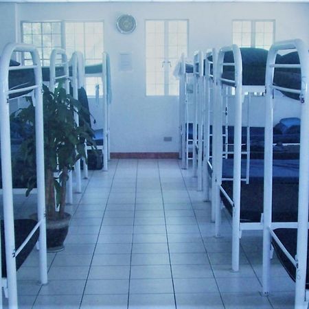 Luneta Dormitory - Hostel Манила Екстериор снимка
