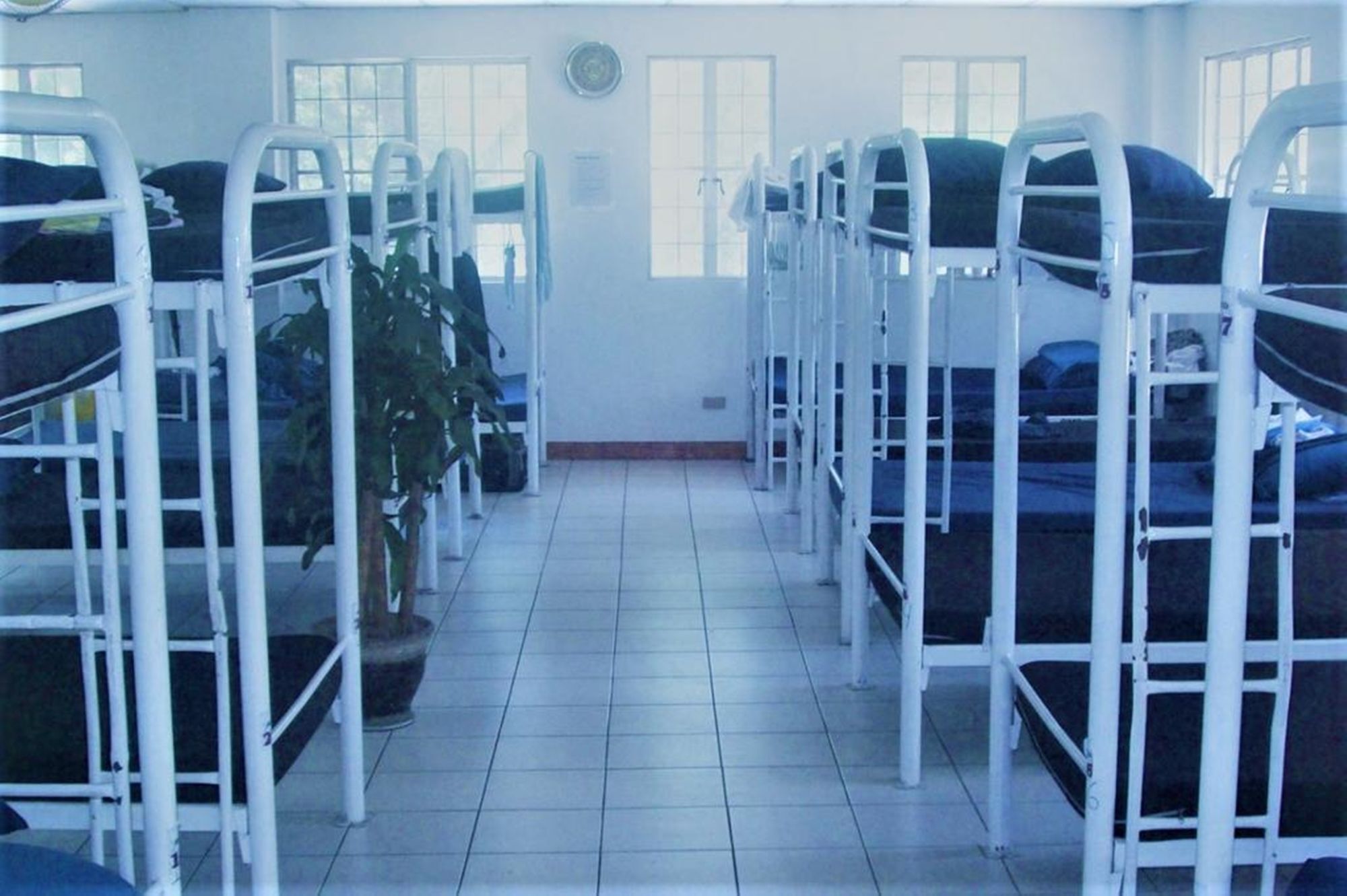 Luneta Dormitory - Hostel Манила Екстериор снимка
